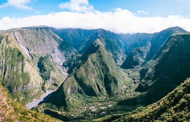 Courtier rachat de crédits à La Réunion 974